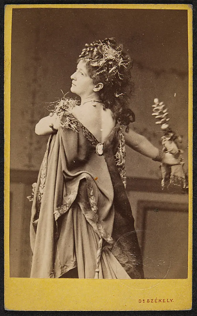 Charlotte Wolter