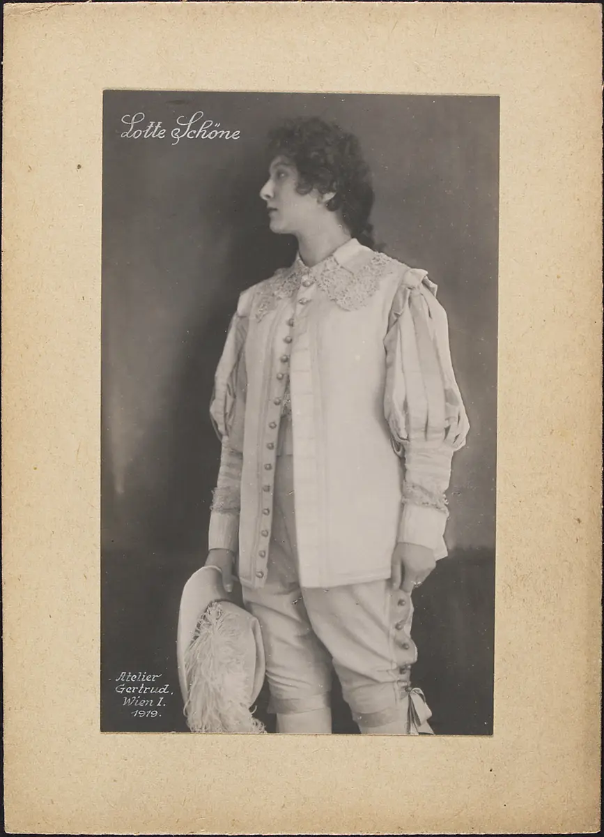 Lotte Schöne