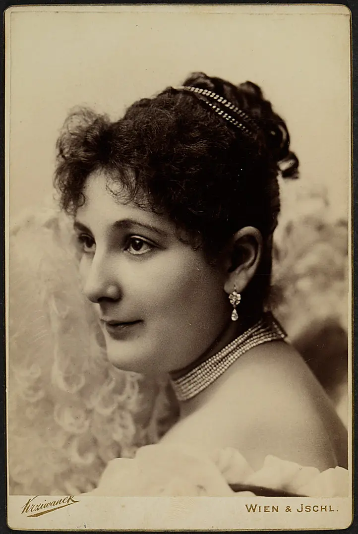 Lucie Freisinger