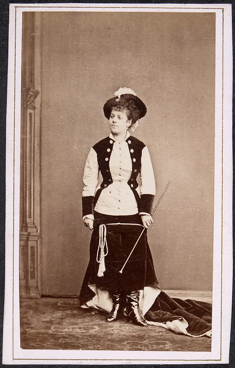 Josefine Pagay, Verweis auf Stücktitel: Der Seekadett