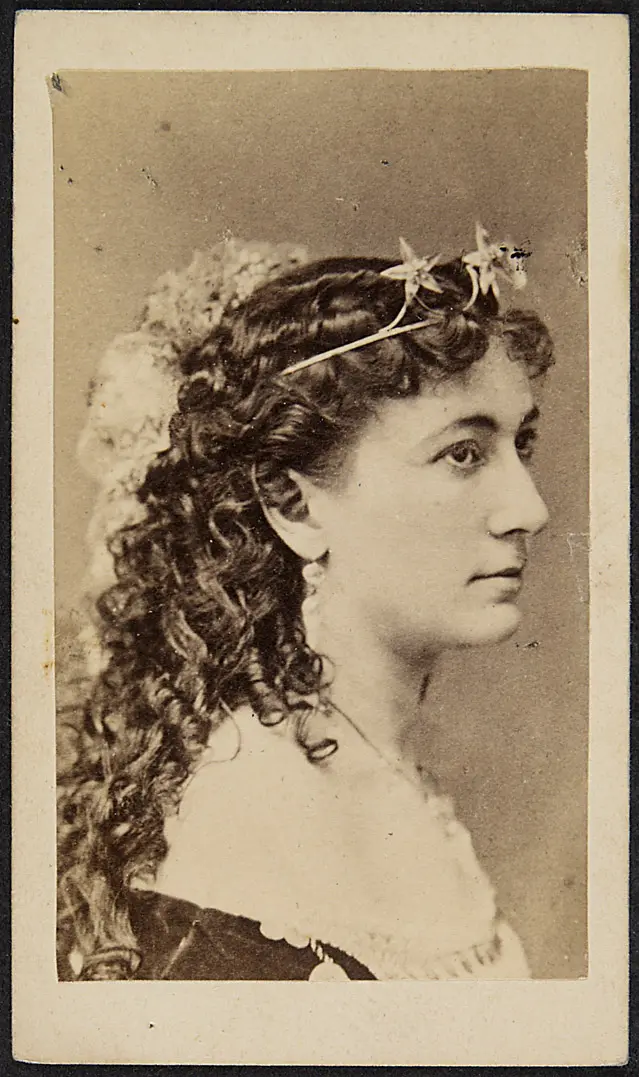Charlotte Wolter