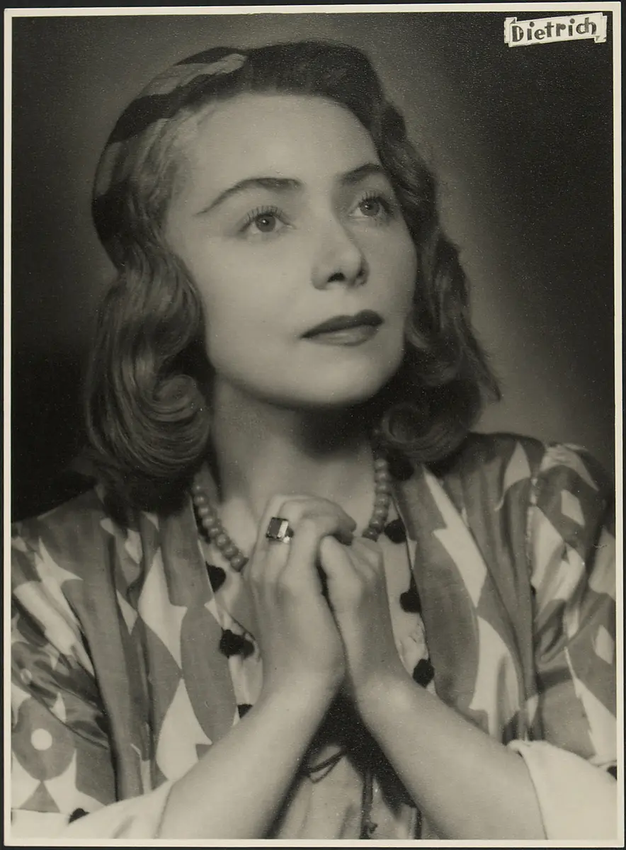 Erika Pelikowsky