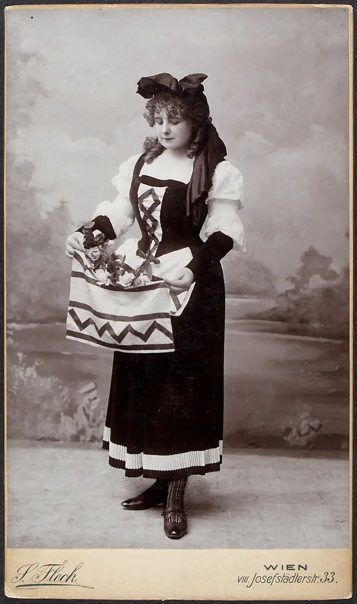 Minnie Milton