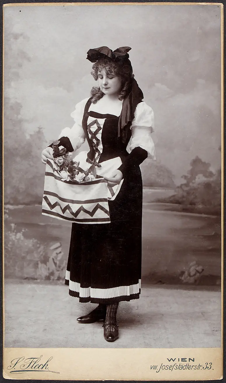 Minnie Milton