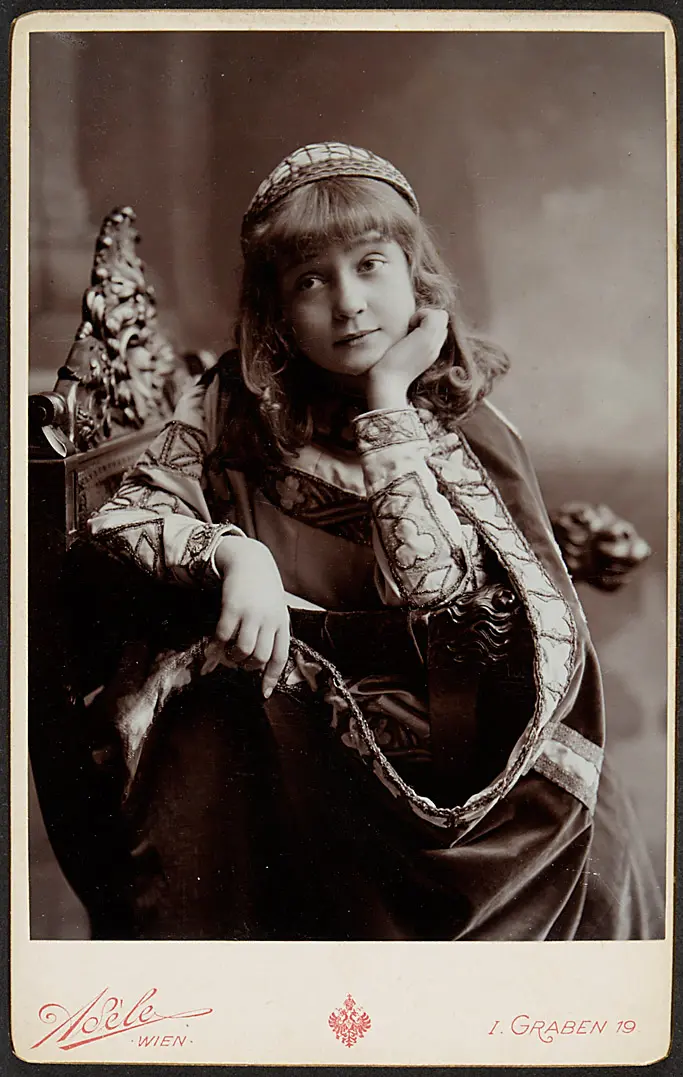 Marianne Rub, Verweis auf Stücktitel: Die drei Reiherfedern