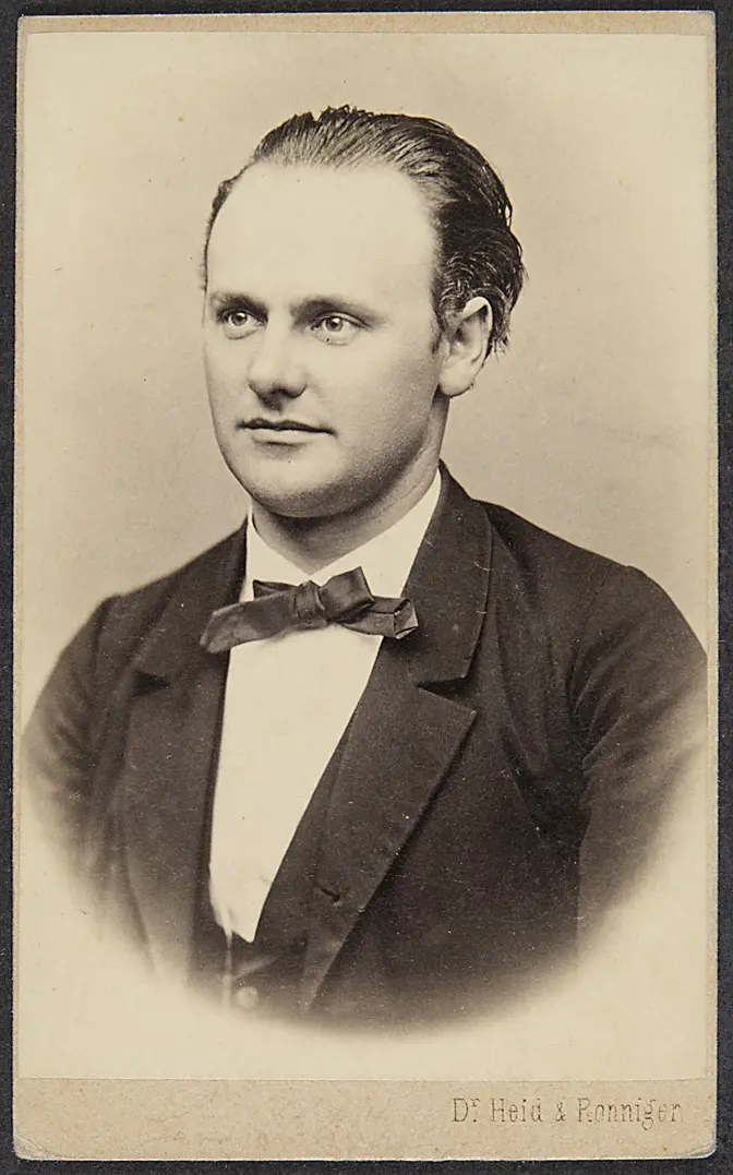 Hermann Schöne