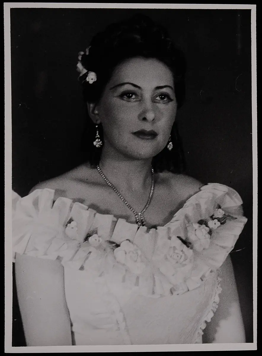 Esther Réthy, Verweis auf Stücktitel: La Traviata