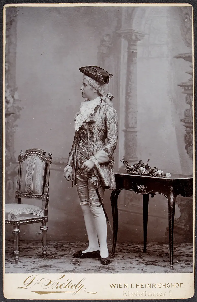 Lucy Fischer