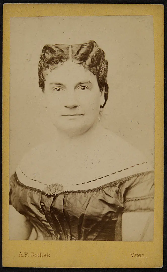 Christine Hebbel