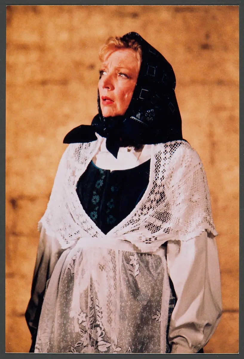 Erika Mottl, Verweis auf Stücktitel: Der Bauer als Millionär