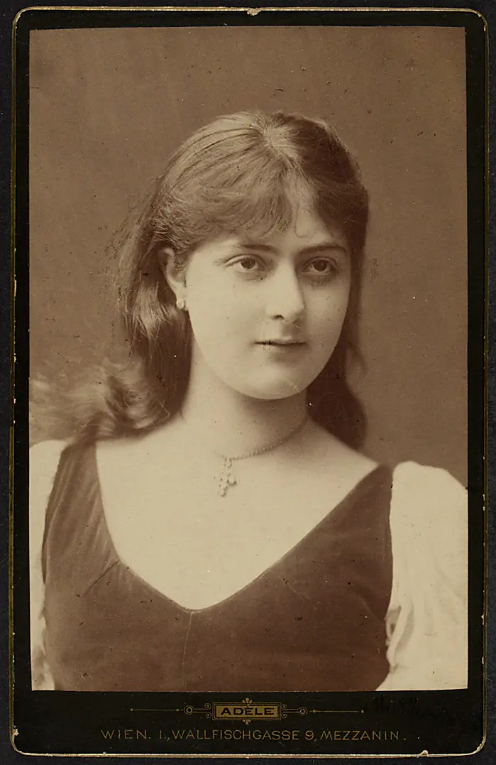 Alexandrine Martens