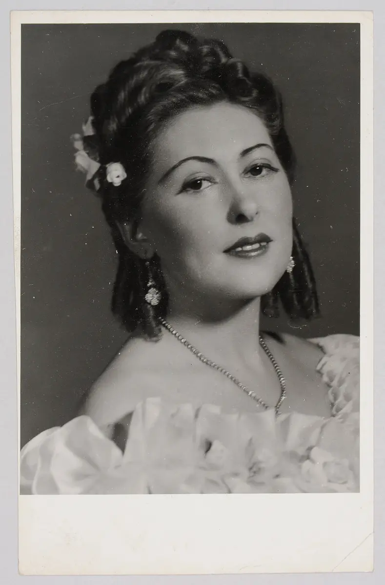 Esther Rethy