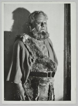 Richard Mayr, Verweis auf Stücktitel: Der Bettler Namenlos