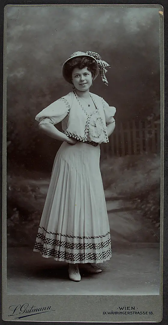 Louise Kartousch
