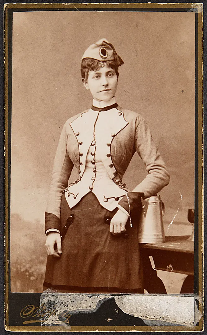 Anna Bayer