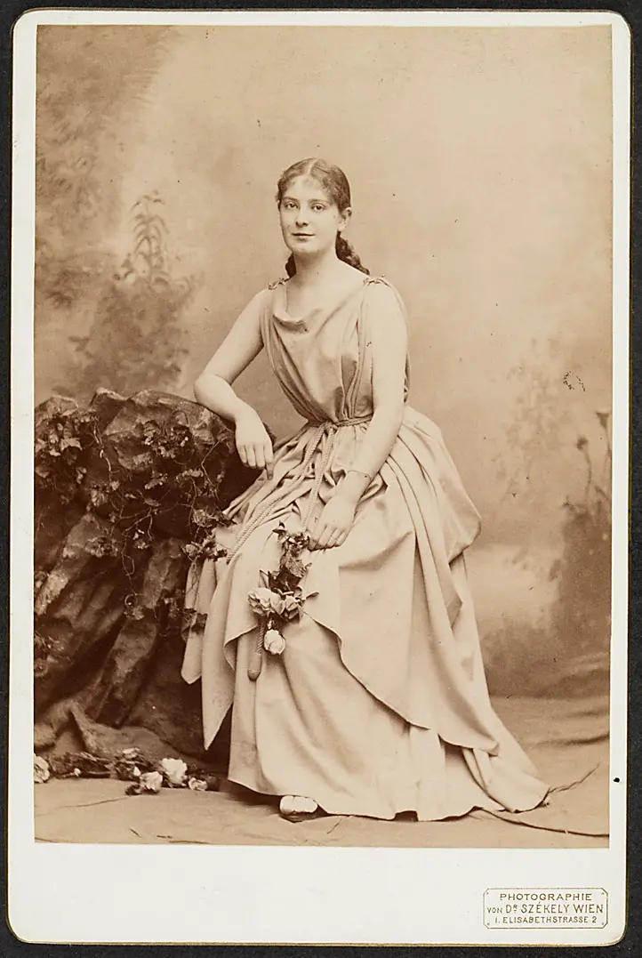 Margarethe Swoboda, Verweis auf Stücktitel: Sappho