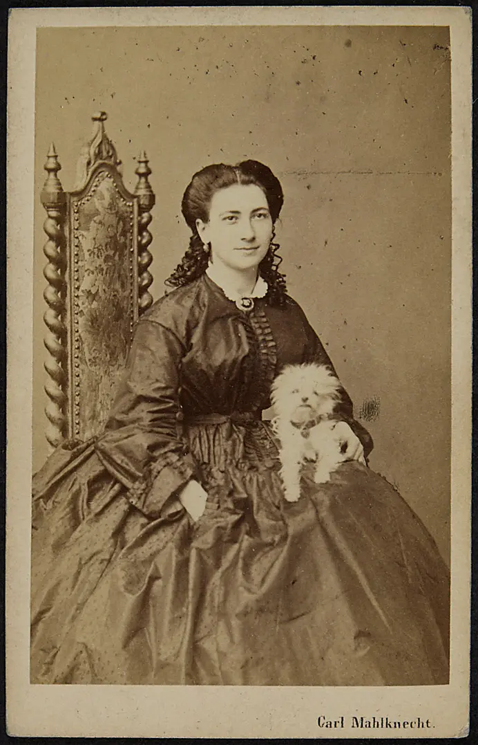 Charlotte Wolter