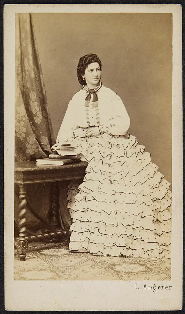 Charlotte Wolter