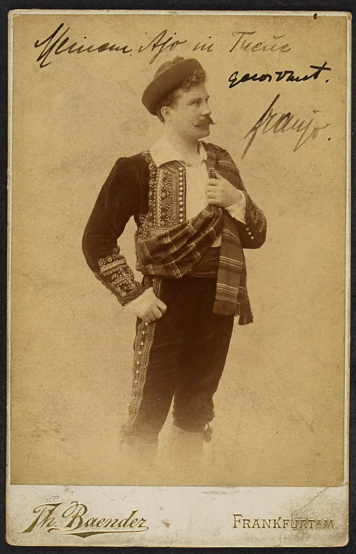 Franz Naval, Verweis auf Stücktitel: Carmen