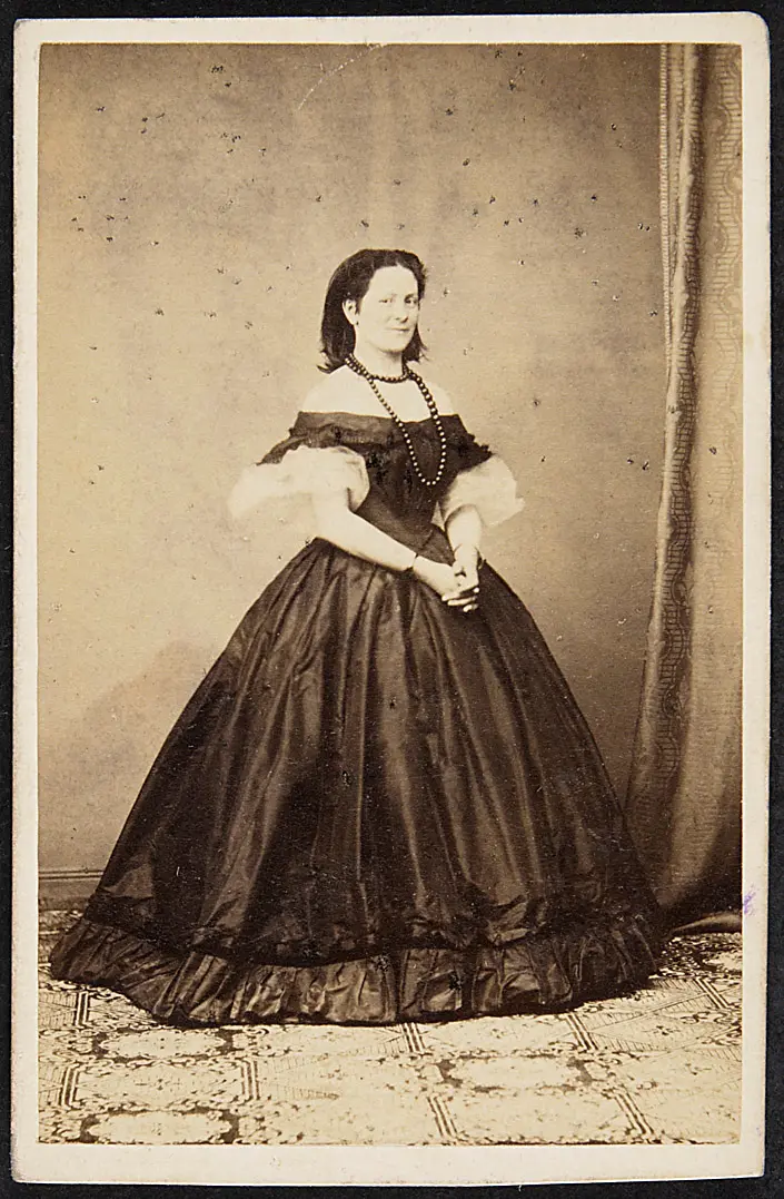 Katharina Schiller