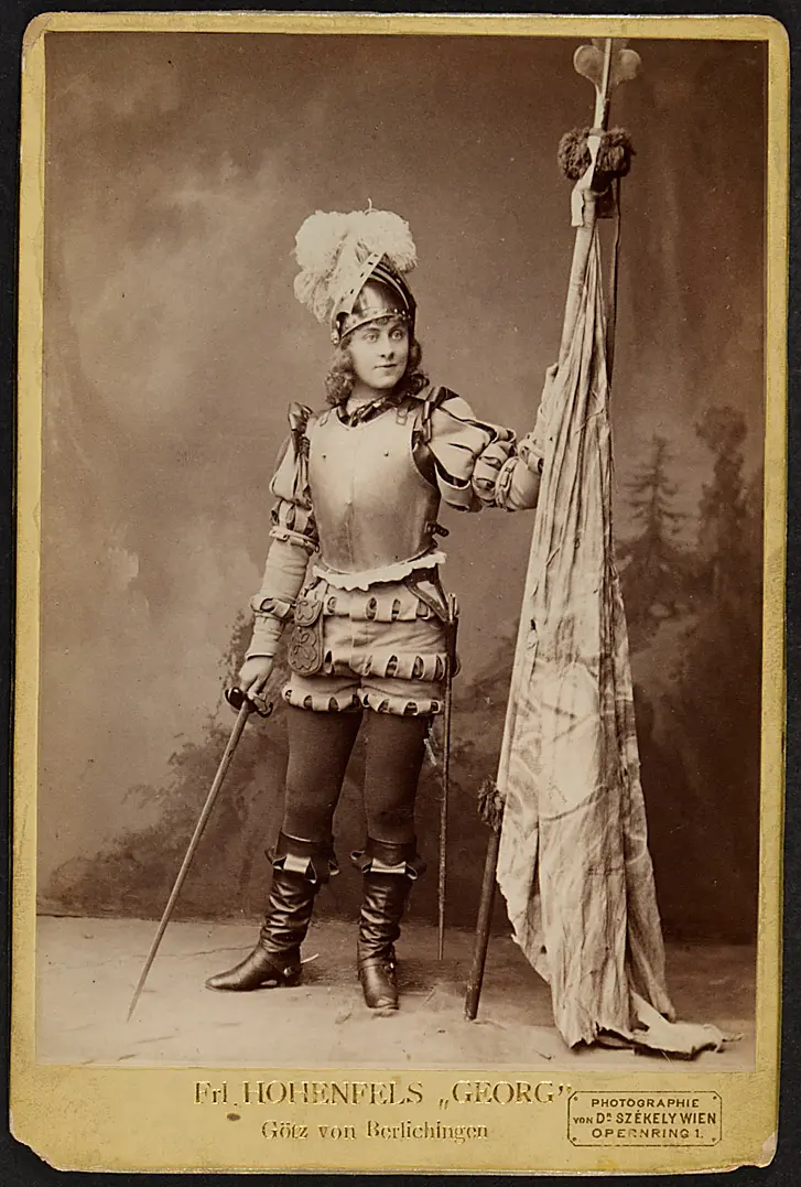 Stella Hohenfels, Verweis auf Stücktitel: Götz von Berlichingen