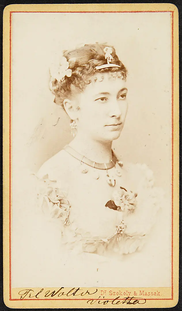 Charlotte Wolter