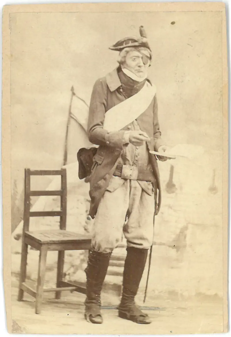 Johann Nestroy, Verweis auf Stücktitel: Zwölf Mädchen in Uniform