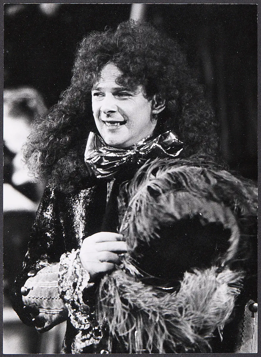 Michael Herbe, Verweis auf Stücktitel: Cyrano de Bergerac