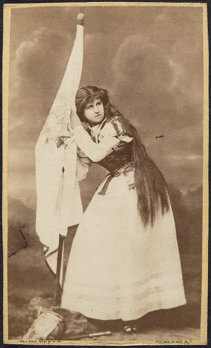 Olga Lewinsky, Verweis auf Stücktitel: Die Jungfrau von Orleans