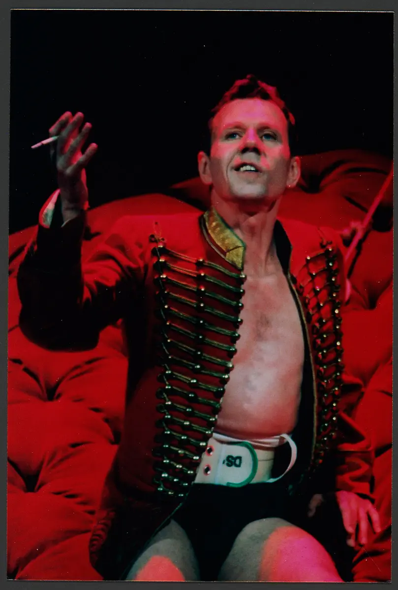 Jörg Pose, Verweis auf Stücktitel: Mayerling