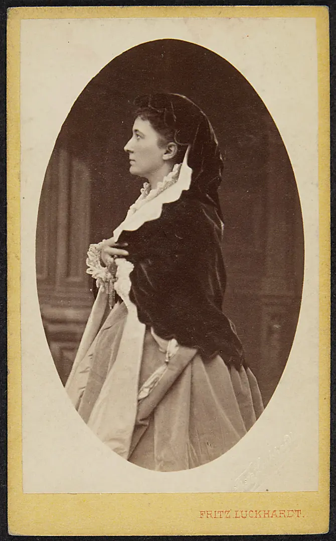 Charlotte Wolter
