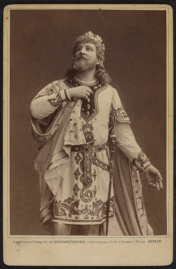 Franz Naval, Verweis auf Stücktitel: Lohengrin