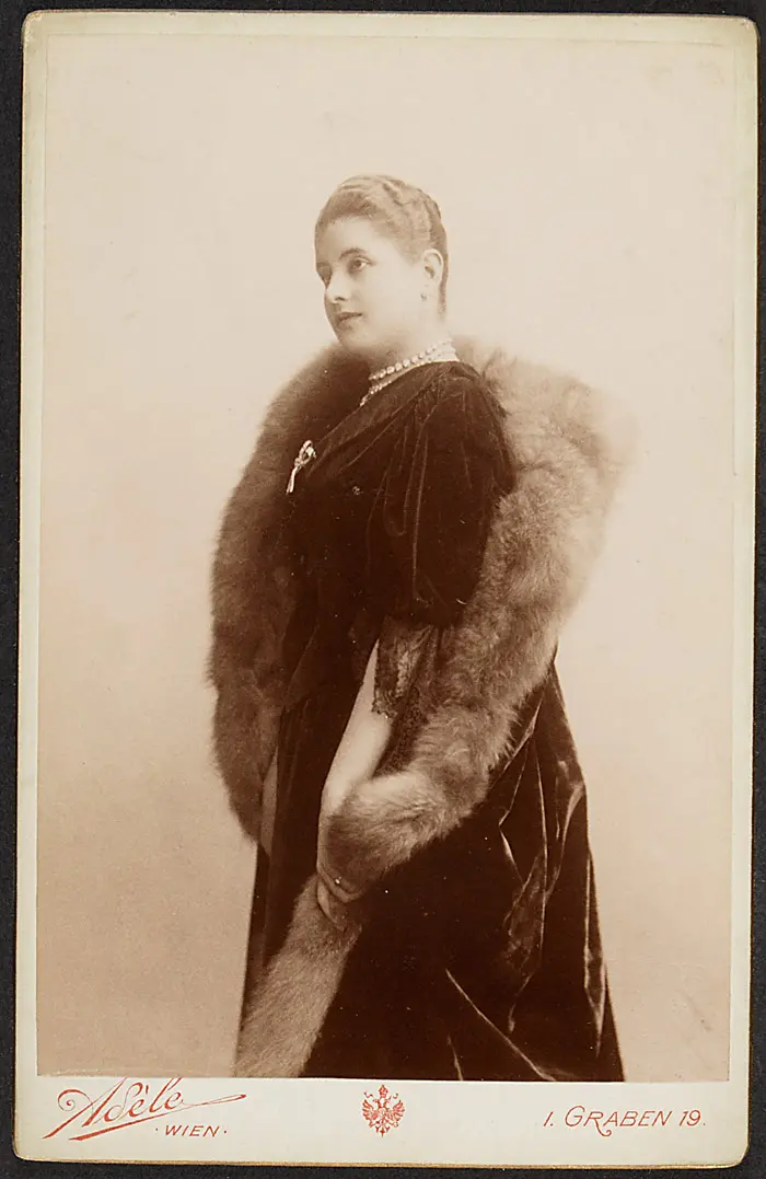Marie Renard