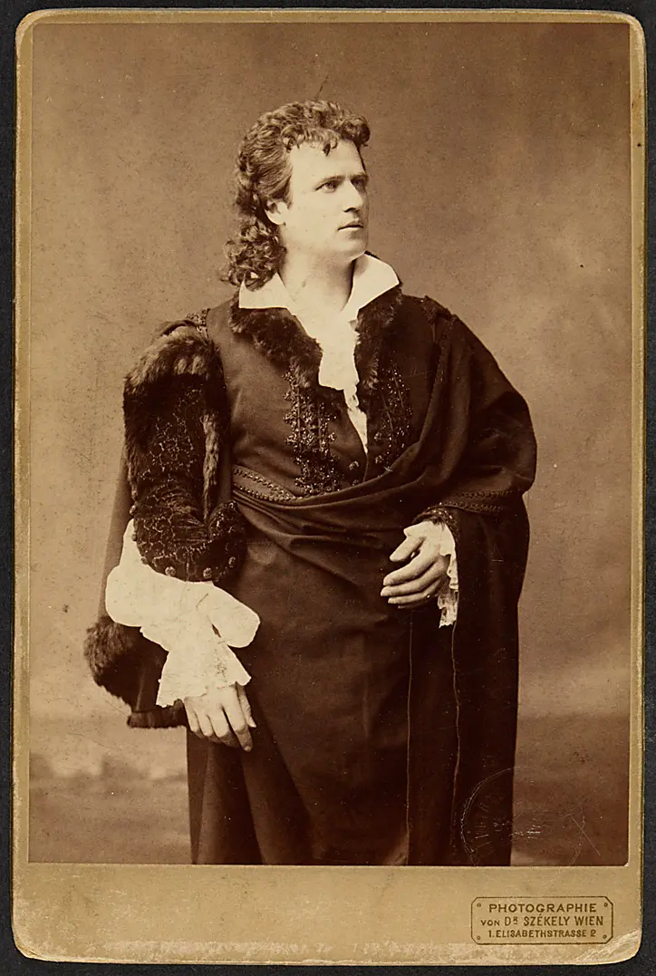 Emerich Robert, Verweis auf Stücktitel: Hamlet