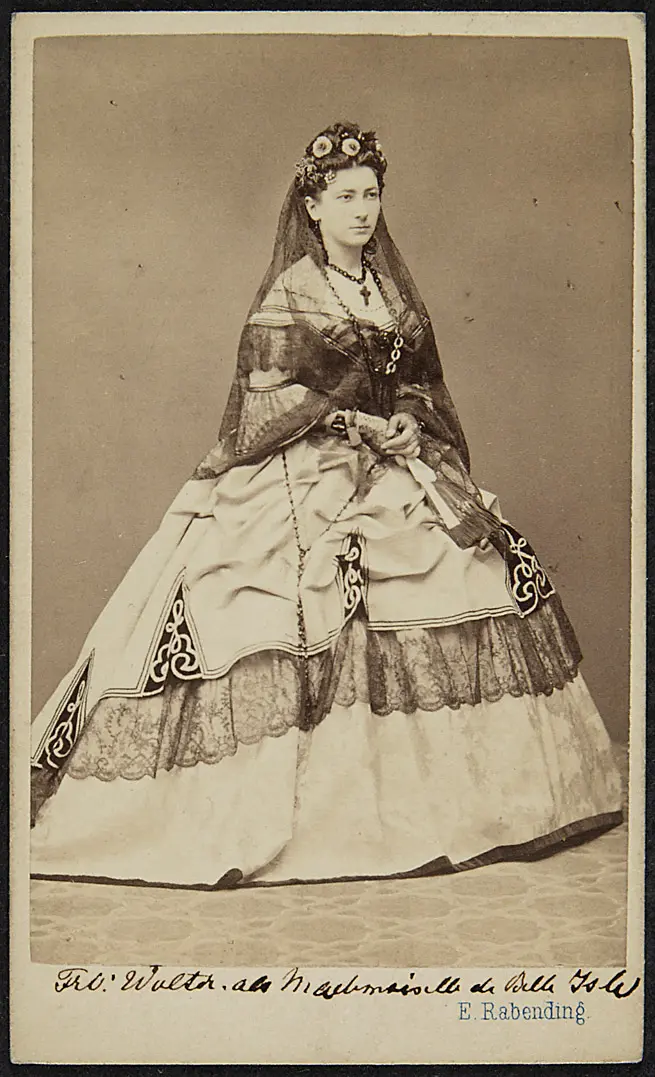 Charlotte Wolter