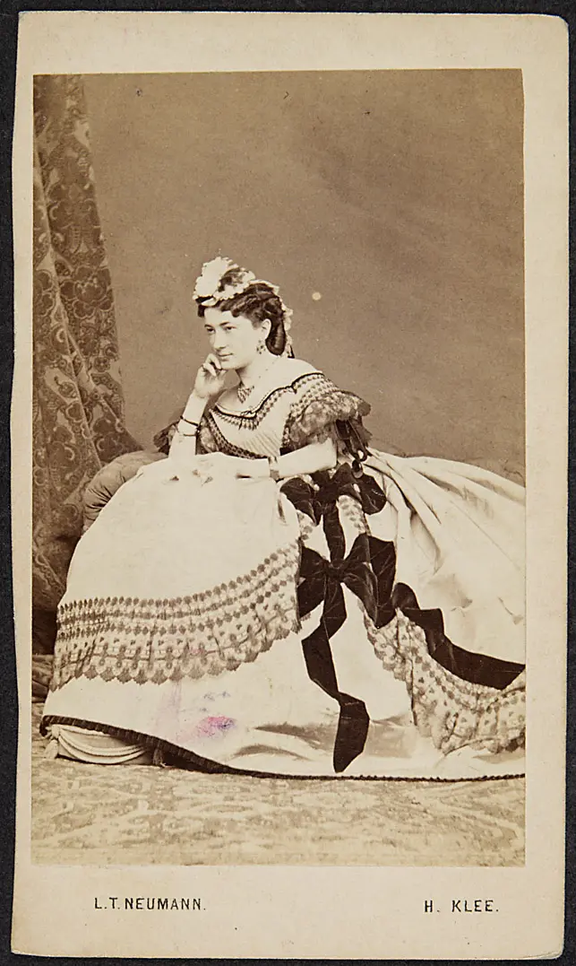 Charlotte Wolter