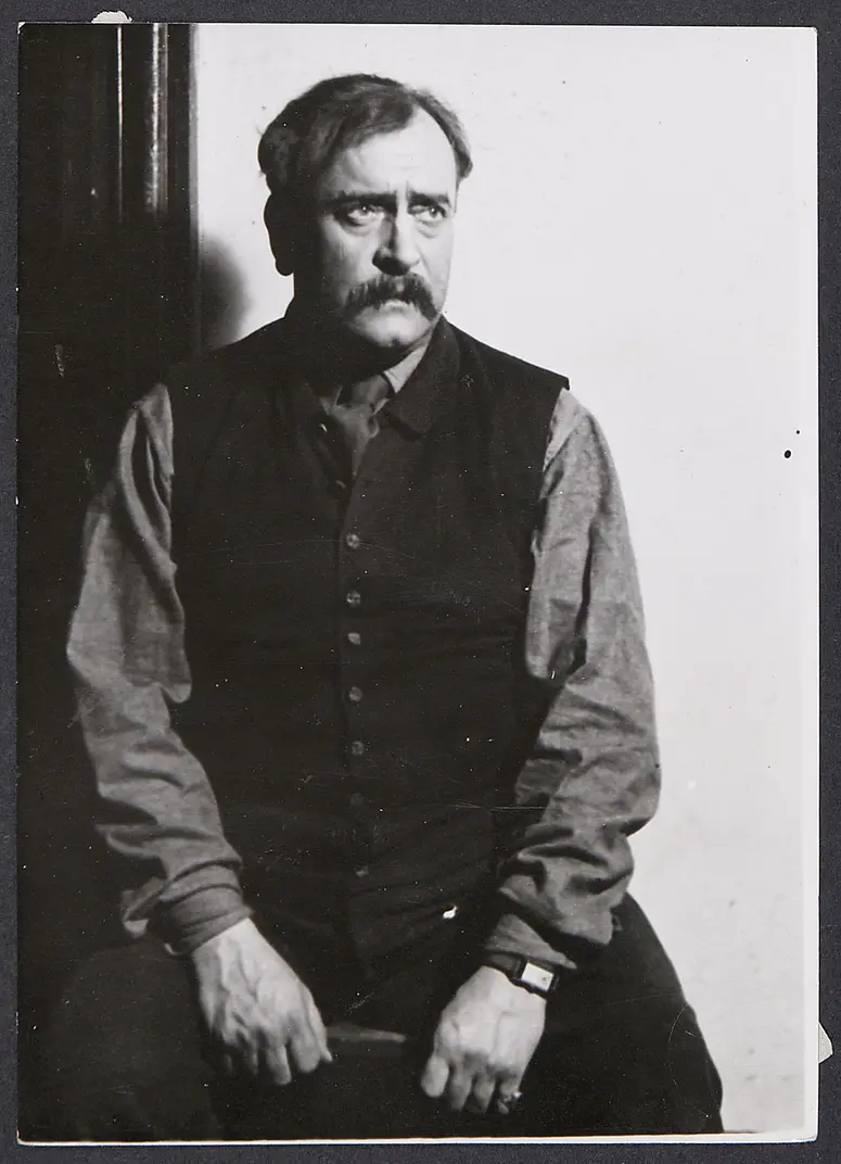 Franz Höbling, Verweis auf Stücktitel: Spiel von den Deutschen Ahnen