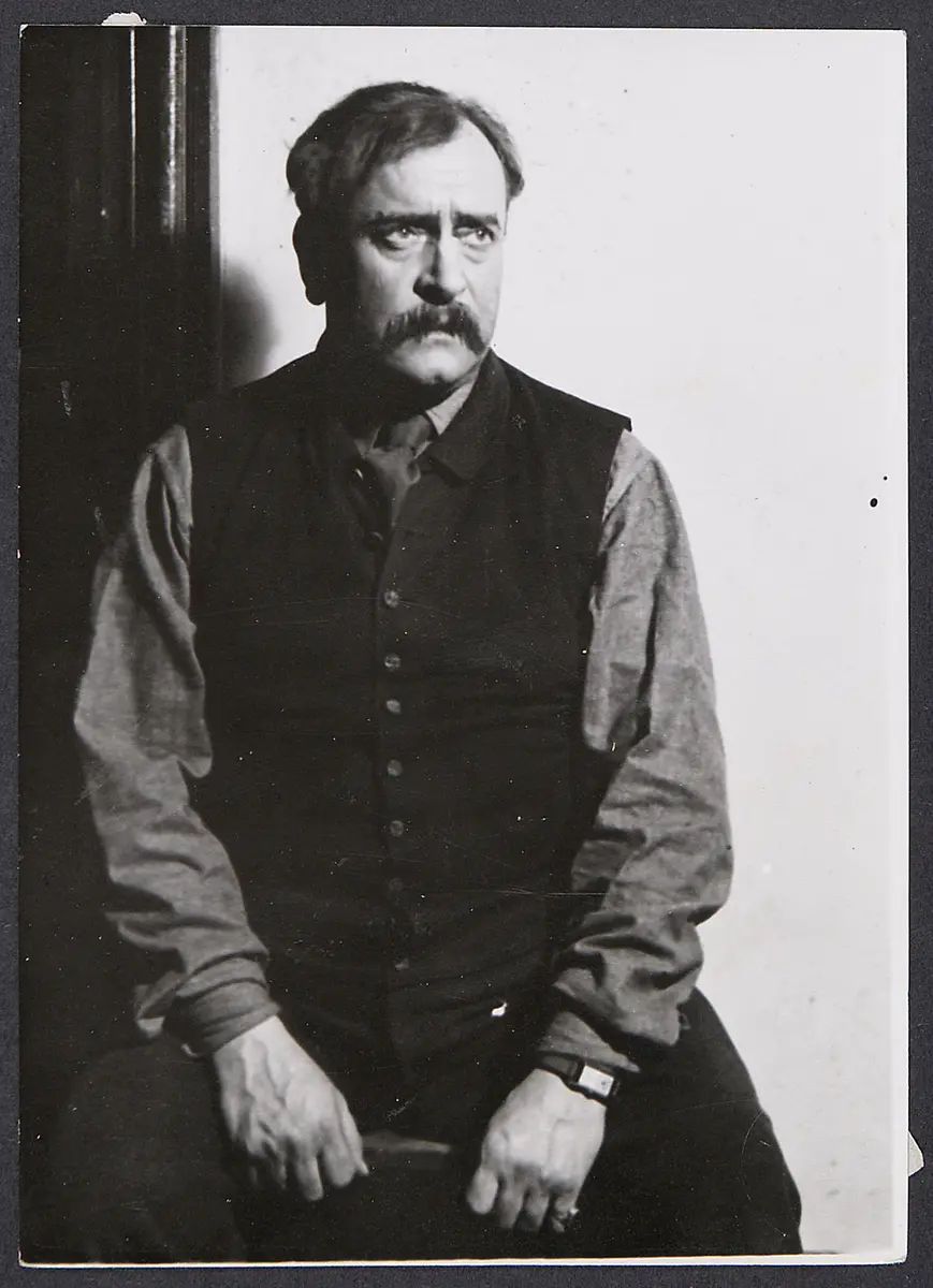 Franz Höbling, Verweis auf Stücktitel: Spiel von den Deutschen Ahnen