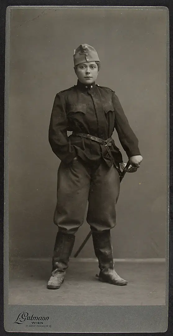 Louise Kartousch