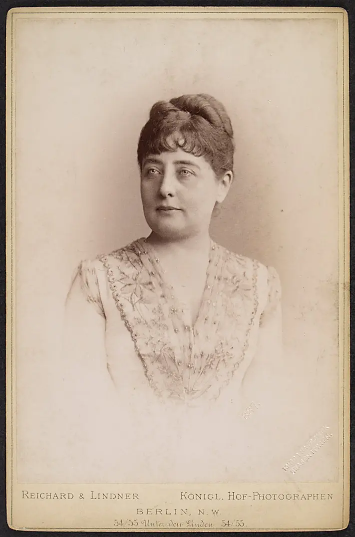 Pauline Lucca