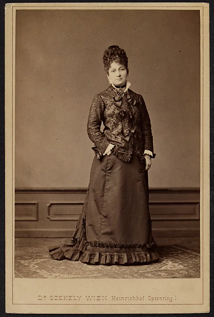 Charlotte Wolter