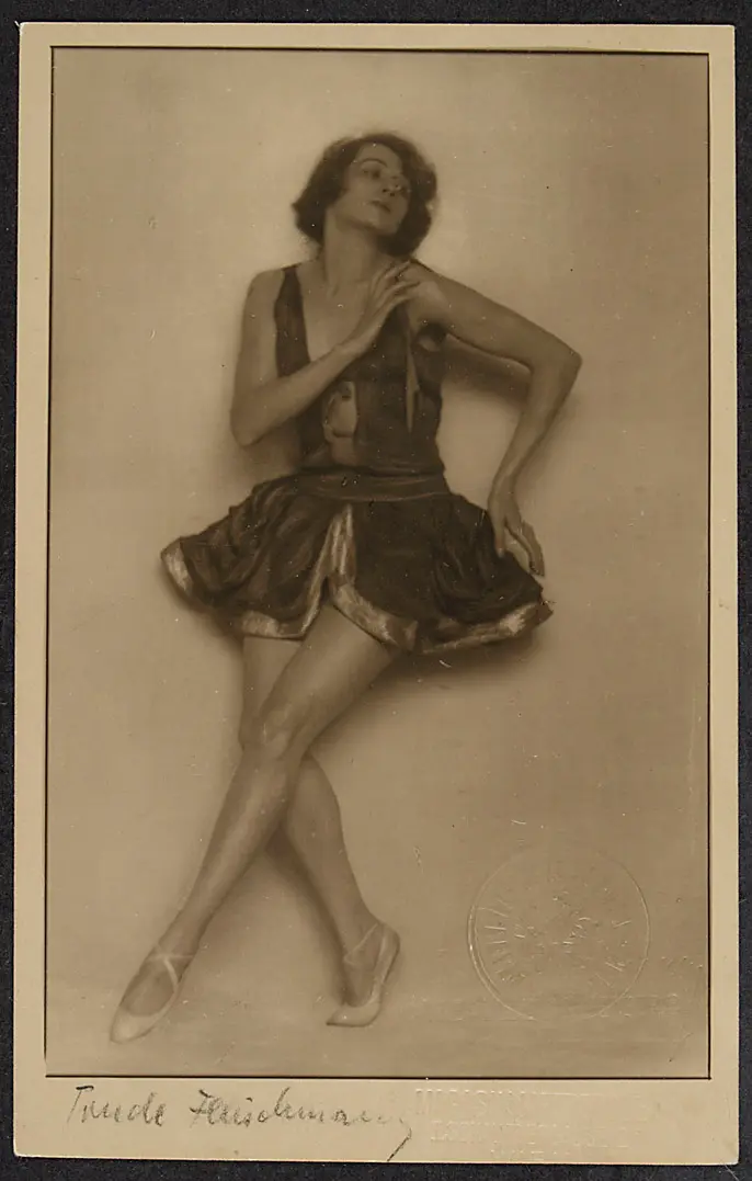 Claire Bauroff