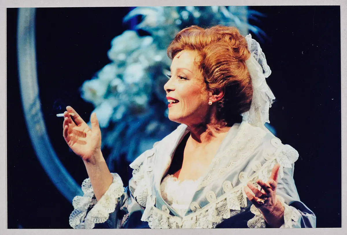 Krista Stadler, Verweis auf Stücktitel: Gigi