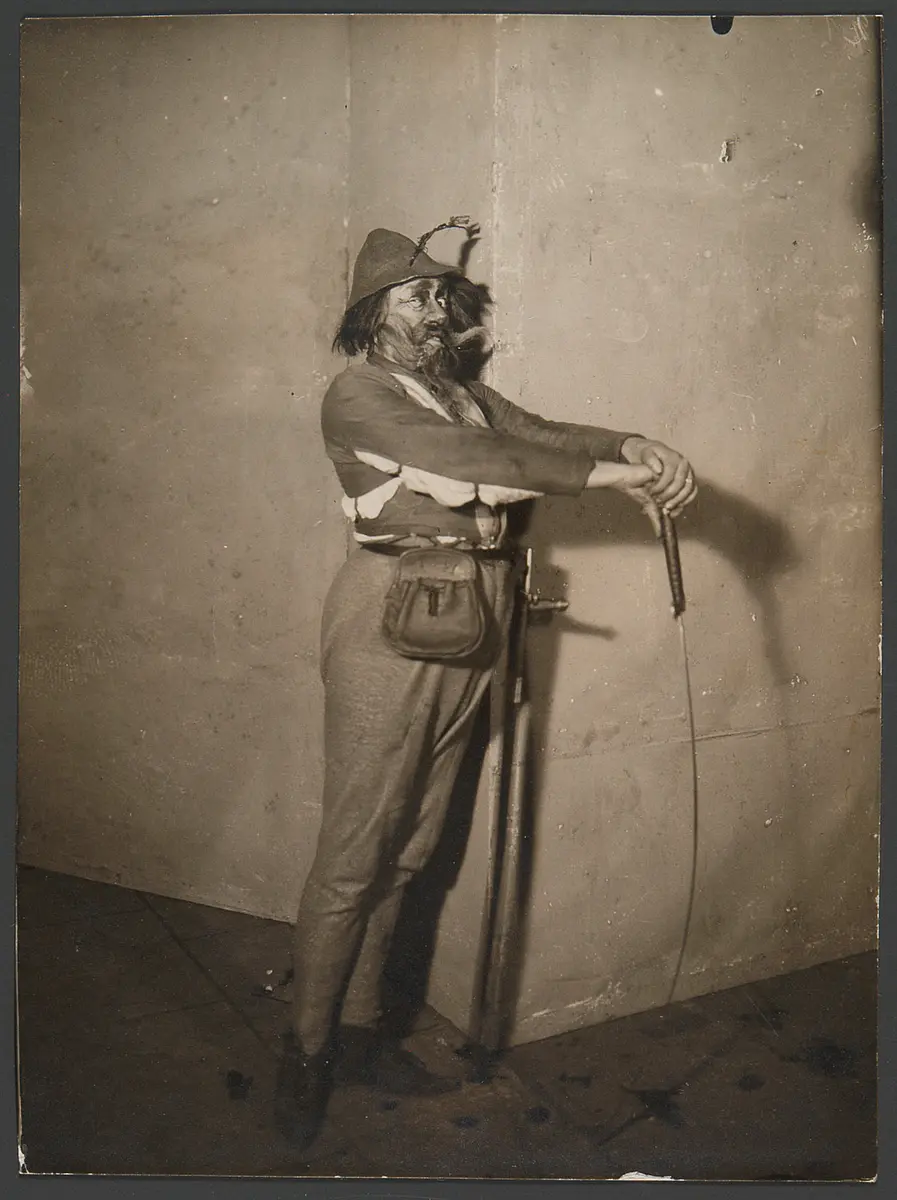 Wilhelm Prager, Verweis auf Stücktitel: Heinrich IV.