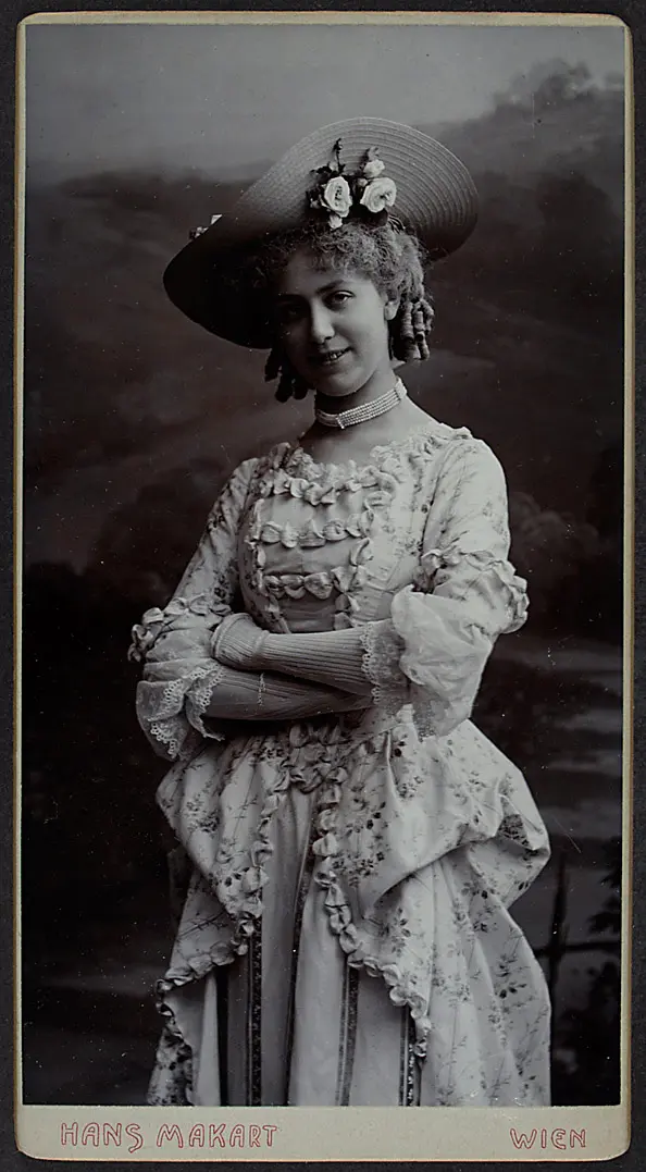 Maria Mell
