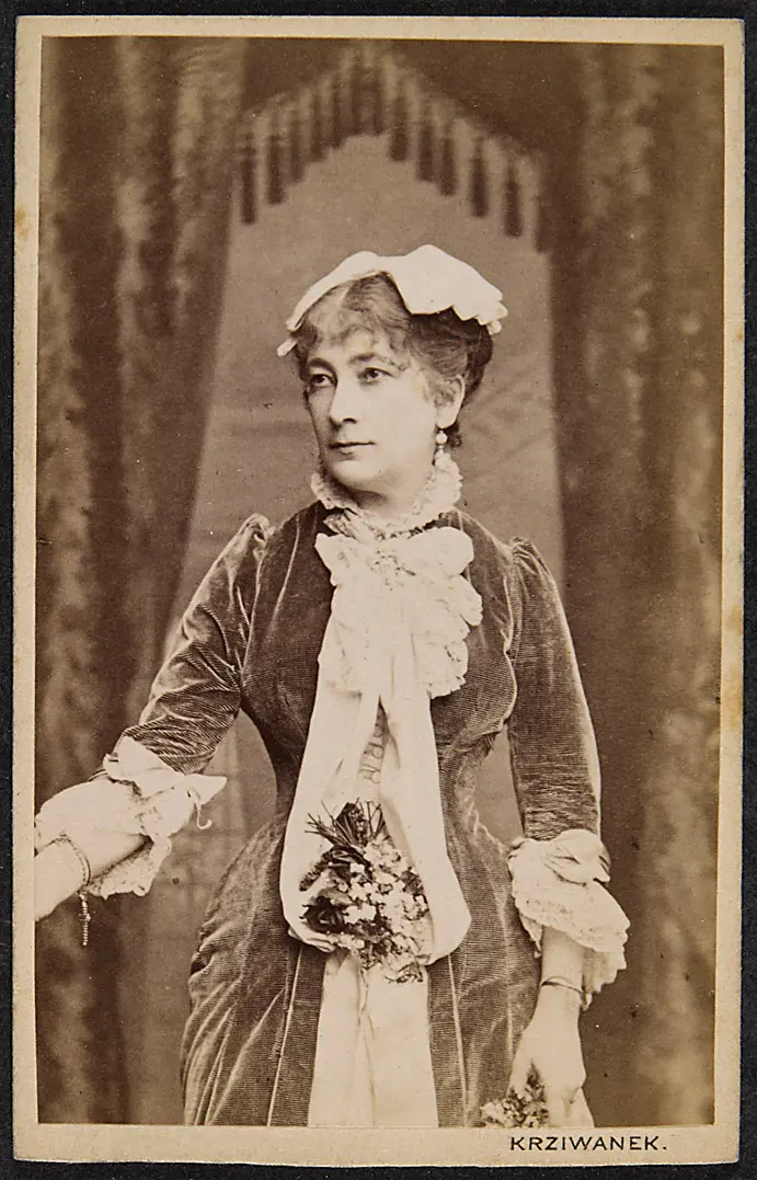 Charlotte Wolter