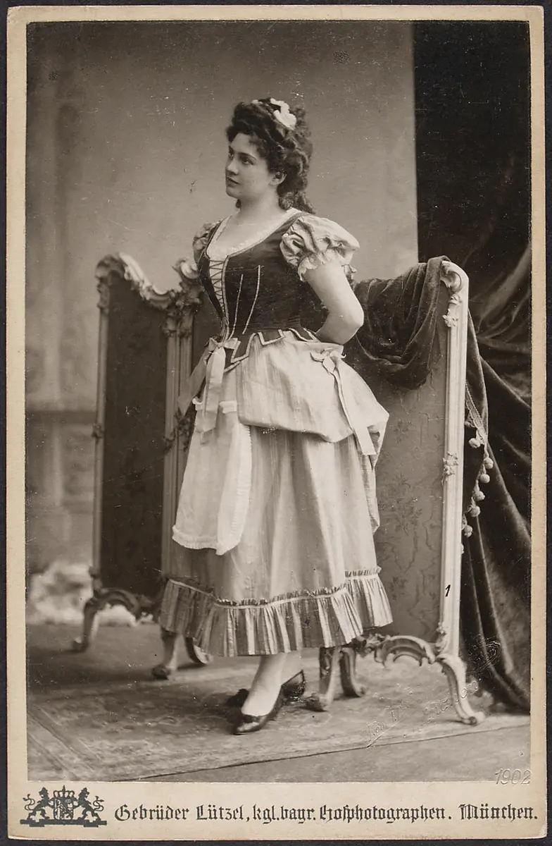 Hermine Bosetti, Verweis auf Stücktitel: Figaros Hochzeit