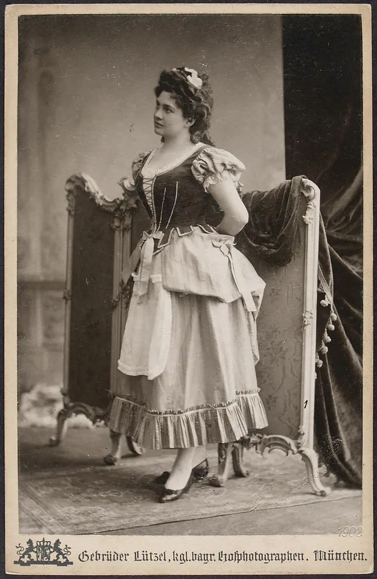 Hermine Bosetti, Verweis auf Stücktitel: Figaros Hochzeit