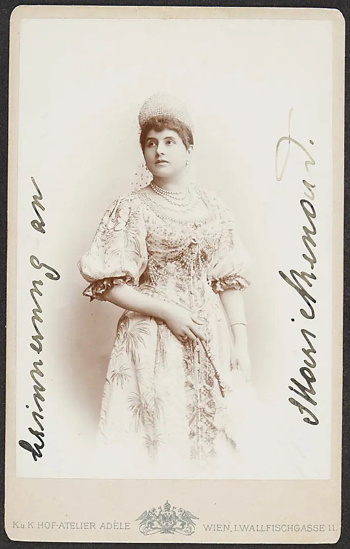 Marie Renard, Verweis auf Stücktitel: Eugen Onegin
