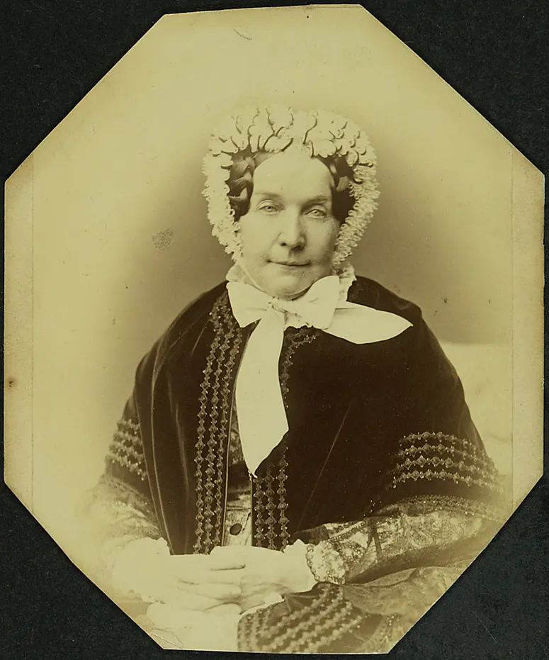 Amalie Haizinger, Verweis auf Stücktitel: Dorf und Stadt